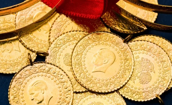Altın Fiyatlarında Düşüş Eğilimi: Gram Altın Sabah Saatlerinde 6 Bin 643 Lira