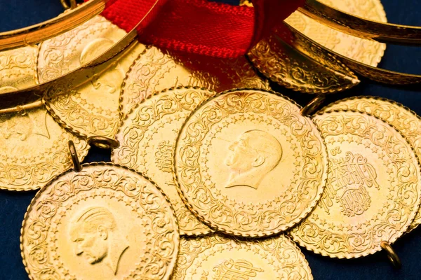 Altın Ve Mevduat Faizi Yatırımcısını Güldürdü