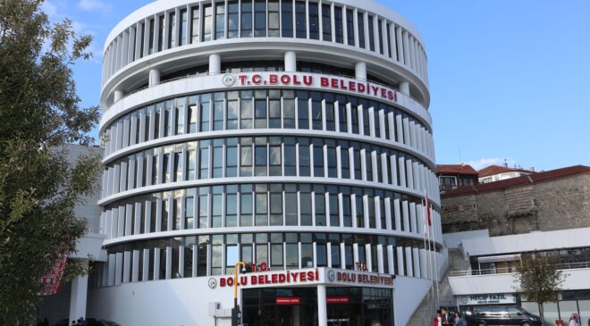 Bolu’da Rüşvet Operasyonu: Oda Başkanı ve Çalışanı Tutuklandı