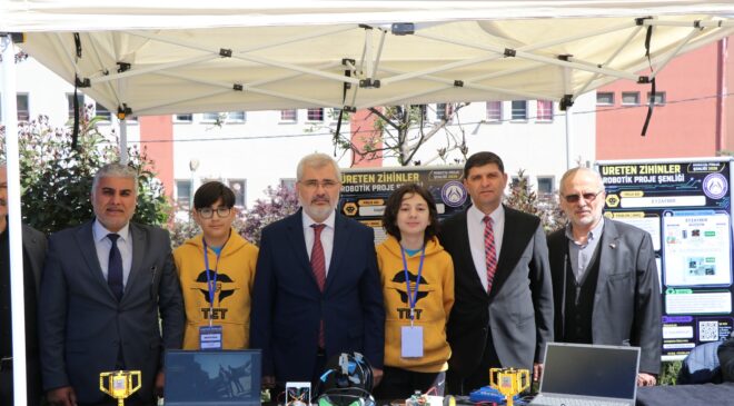 Şehit Muhammed İslam Altuğ Anadolu İmam Hatip Lisesi Teknolojiye Yön Veriyor