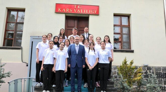 Kars’ta ANALİG Heyecanı: Vali Ziya Polat Sporcuları Ağırladı