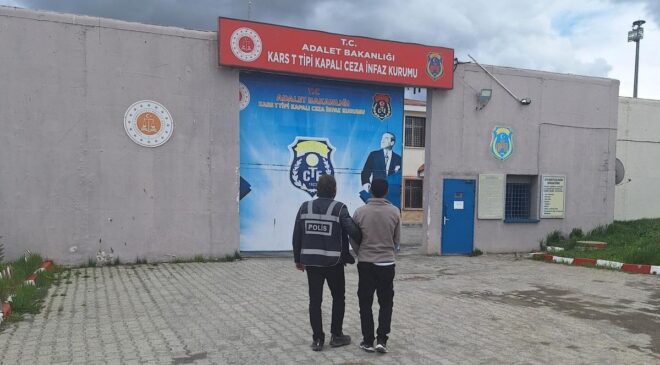 Kars Emniyetinden Başarılı Operasyon: Aranan Dolandırıcı Yakalandı