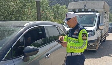 İçişleri Bakanı Mustafa Çiftçi’den Sürücülere Bayram Uyarısı: Amacımız Ceza Kesmek Değil Can Kayıplarını Önlemek