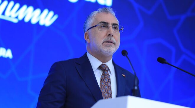 Bakan Işıkhan: Yapay Zeka İnsan Ruhunun Ve İnsan Hikayesinin Yerini Alamaz