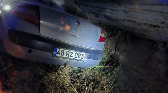 Otomobil, yol kenarında yürüyen kadınlara çarptı; 1 ölü, 2 ağır yaralı