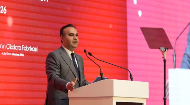 Sanayi ve Teknoloji Bakanı Mehmet Fatih Kacır Gaziantep’te Şölen Çikolata’nın Yeni Üretim Tesisini Açtı