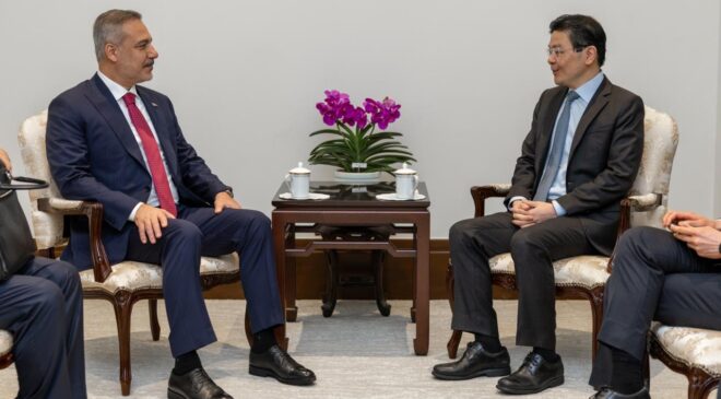 Dışişleri Bakanı Hakan Fidan Singapur Başbakanı Lawrence Wong İle Bir Araya Geldi