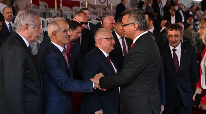 Bakan Uraloğlu Kıbrıs’ta Düzenlenen Resmi Törenlere Katıldı