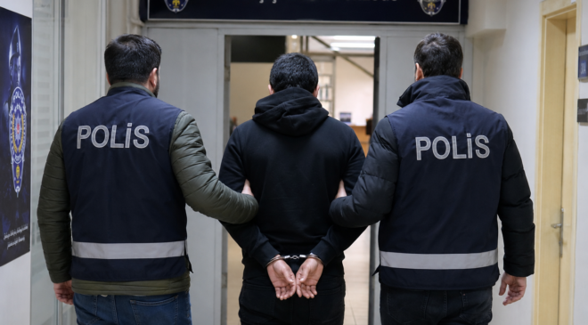 İstanbul’da Kamu Görevlilerinin De Dahil Olduğu Suç Örgütüne Darbe: 37 Gözaltı
