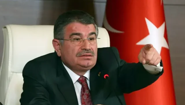 Eski İçişleri Bakanı İdris Naim Şahin İfadeye Çağrılıyor