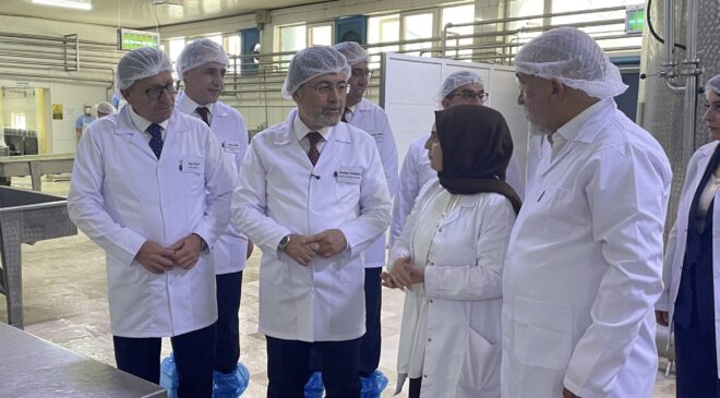 Tarım ve Orman Bakanı İbrahim Yumaklı Kars’ta Süt Üretim Tesisini Ziyaret Etti