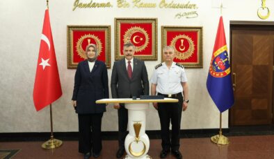 Bakan Çiftçi: Terörün Gündemden Çıkarıldığı Bir Türkiye İçin Çalışıyoruz