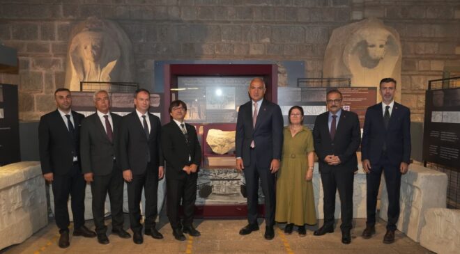 Bakan Ersoy Hitit Mirasını Yansıtan ‘Yalburt Pınarı’ Sergisini İnceledi