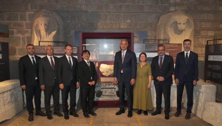 Bakan Ersoy Hitit Mirasını Yansıtan ‘Yalburt Pınarı’ Sergisini İnceledi