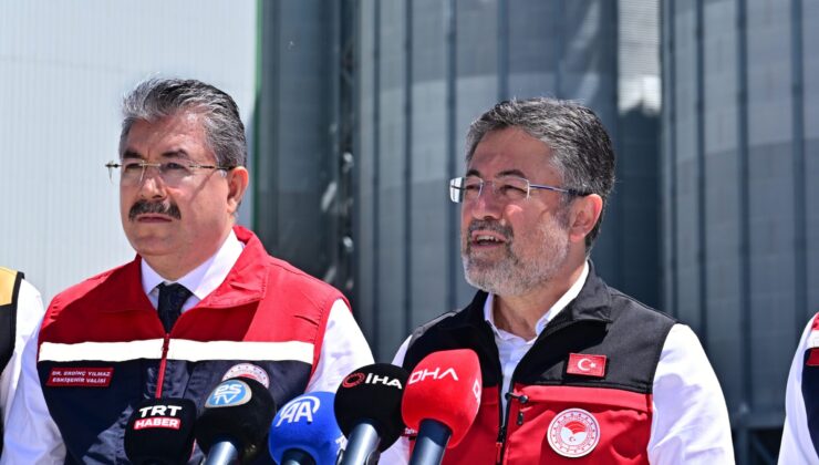 Bakan Yumaklı Eskişehir’de TMO İncelemelerinde Bulundu Ve Çiftçilerle Buluştu