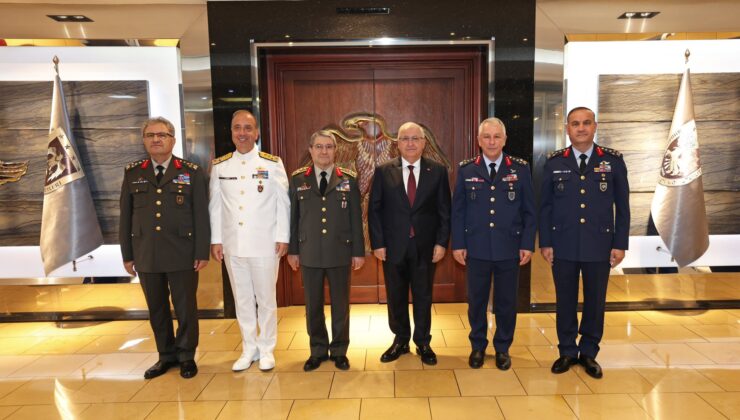 Hava Kuvvetleri Komutanlığında Devir Teslim Töreni Gerçekleşti: Orgeneral Rafet Dalkıran Görevi Devraldı