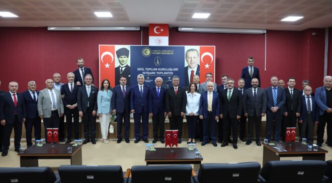 Bakan Bolat Kütahya’da Ekonomi Ve İhracat Verilerini Değerlendirdi
