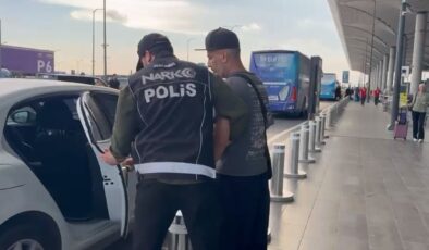 Manifest Grubunun Kurucusu Tolga Akış Tutuklama Talebiyle Hakimliğe Sevk Edildi